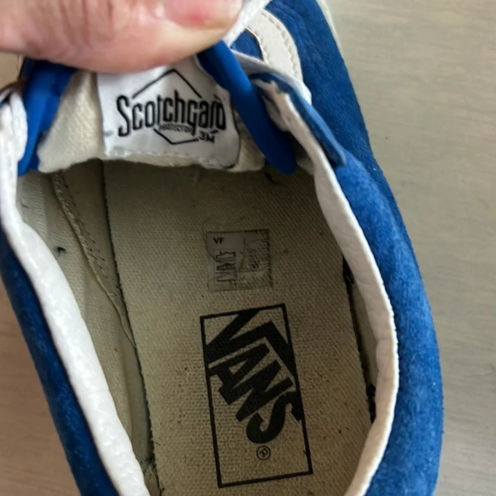 Vans Off The Wall Sneakers Low Top Mens Size 5.5 Womens Size 7 Blue With White